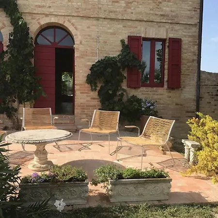 Casa Rossa Carassai